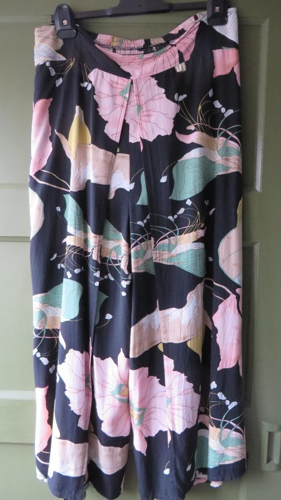 Broek lijkt rok 40 42, Maat 38/40 (M), Zwart, Ophalen of Verzenden, Zo goed als nieuw