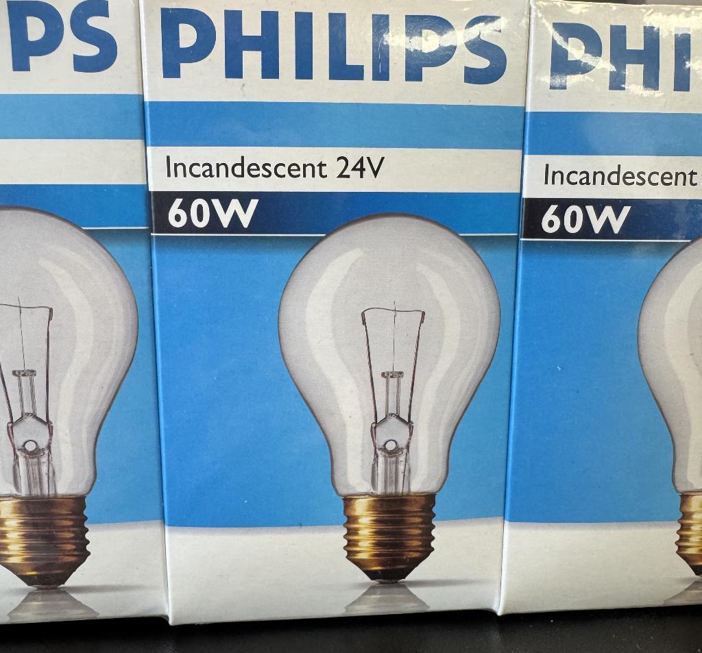 Philips 24V 60W E27 Gloeilampen, Huis en Inrichting, Lampen | Losse lampen, Nieuw, Led-lamp, E27 (groot), Ophalen of Verzenden