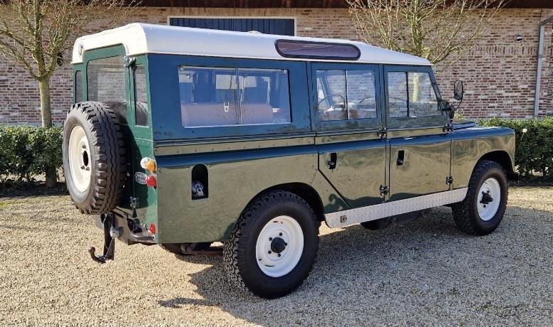 Land Rover 109 2.6 Series IIa STUURBEKRACHTIGING LPG onderbo, Auto's, 86 pk, Gebruikt, Overige carrosserieën, 2000 kg