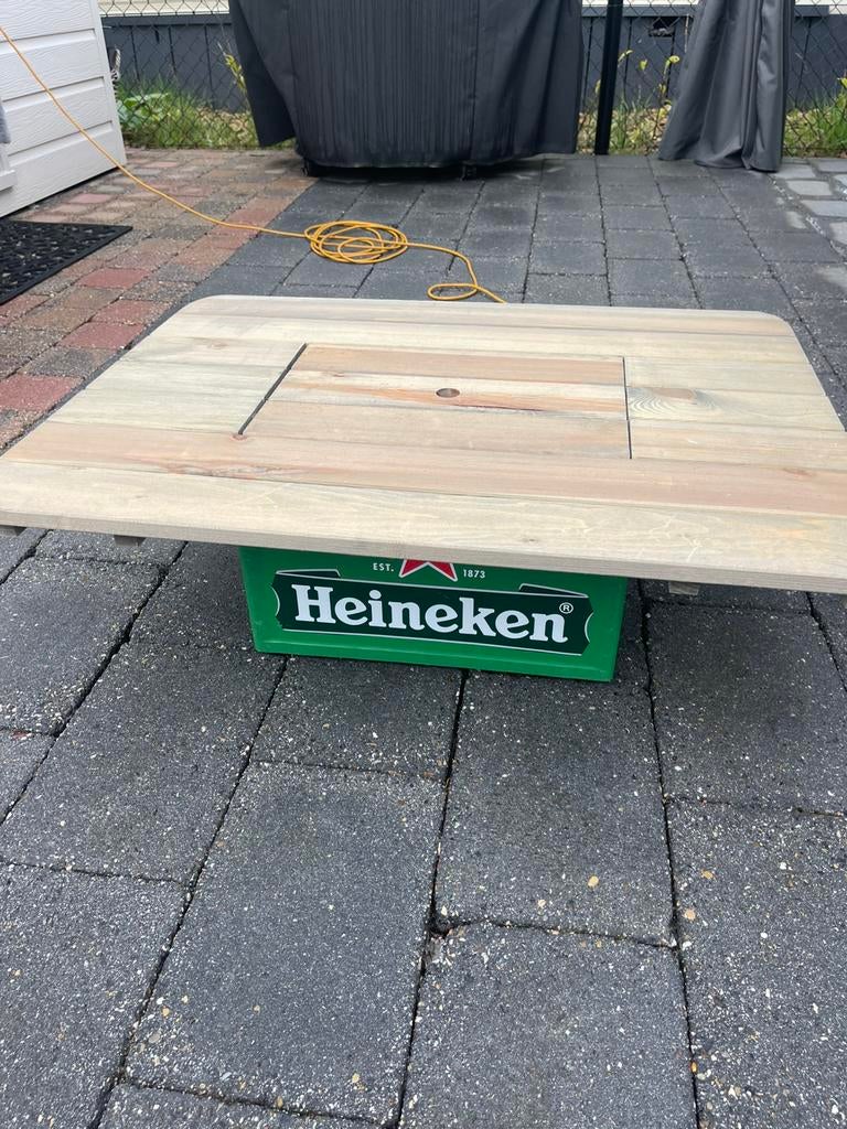 Bierkrat / Biertafel / statafel maat 57 cm x 78 cm, Ophalen, Zo goed als nieuw, Rechthoekig, Hout