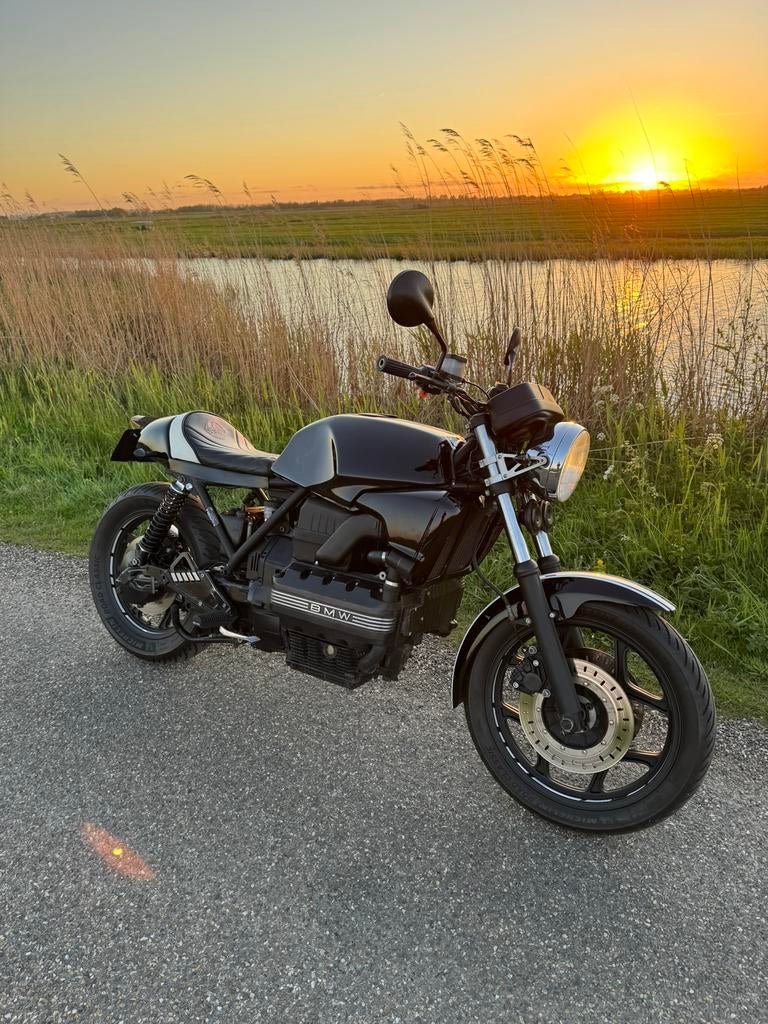 Bmw K100 Cafe racer, nieuwe banden en uniek cafe racer zadel, Motoren, 4 cilinders, Motorrijbewijs A, Gebruikt, Particulier