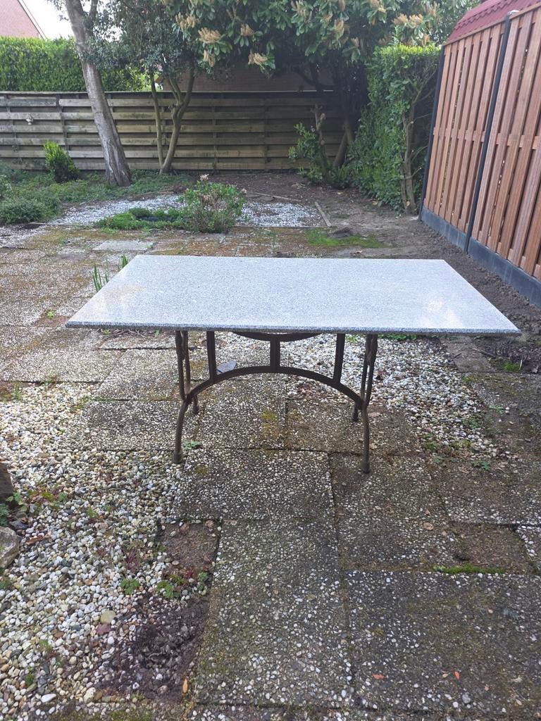 Marmeren tuintafel met gietijzeren onderstel, Ophalen