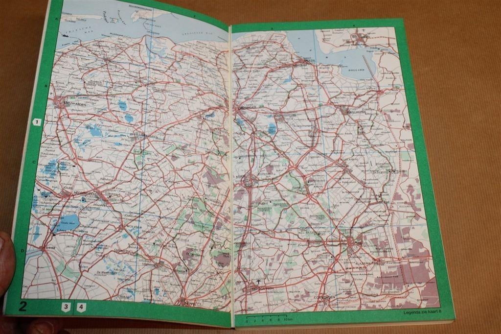 Eurobenelux Autoatlas — Wegenkaart & Reisgids, Vintage 1974, Ophalen of Verzenden, Gelezen, 1800 tot 2000, Landkaart