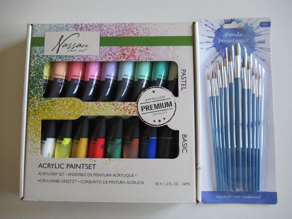 Doos Acrylverf en doosje tubetjes acrylverf en penselen, Ophalen, Nieuw, Acrylverf