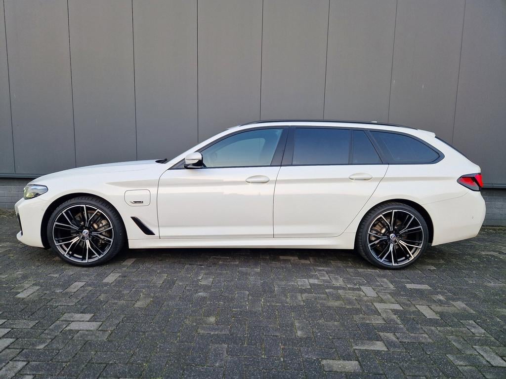 BMW 5-serie Touring 530e xDrive M Sport /Led /Adap Cruise, 1935 kg, Gebruikt, Euro 6, 4 cilinders