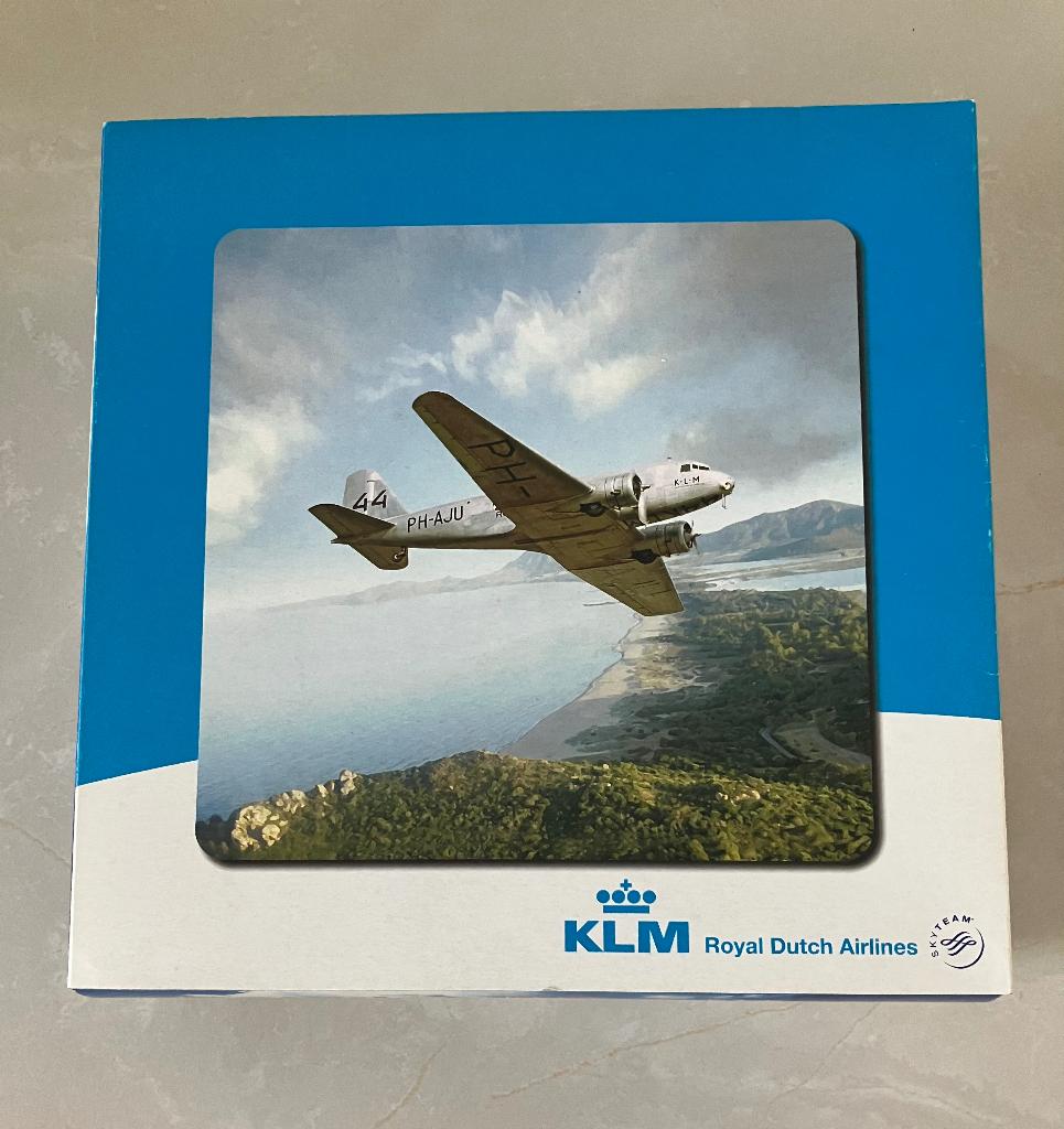 DC2 Uiver, Verzamelen, Luchtvaart en Vliegtuigspotten, Ophalen of Verzenden, Nieuw, Schaalmodel