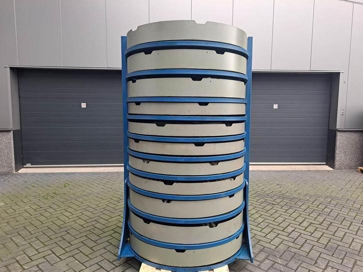 WERKPLAATS Carrousselkast (bj 2024), Auto's, Vrachtwagens, Bedrijf, Overige merken, Overige brandstoffen, BTW verrekenbaar