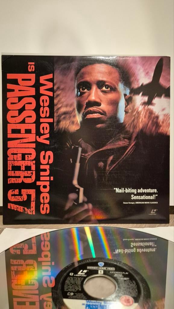 Passenger 57 Laserdisc, Ophalen of Verzenden, 1990 - 1999, Zo goed als nieuw, 12 inch