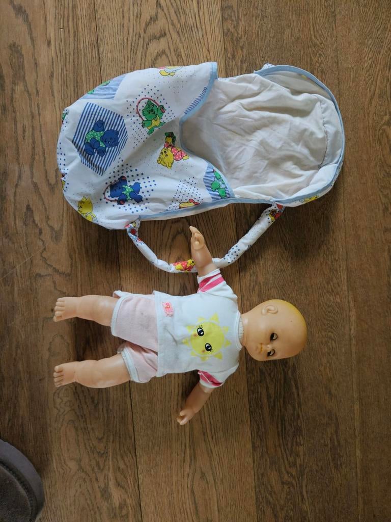 Vintage Babypop met Draagzak - Jaren '80 Speelgoed, Ophalen of Verzenden