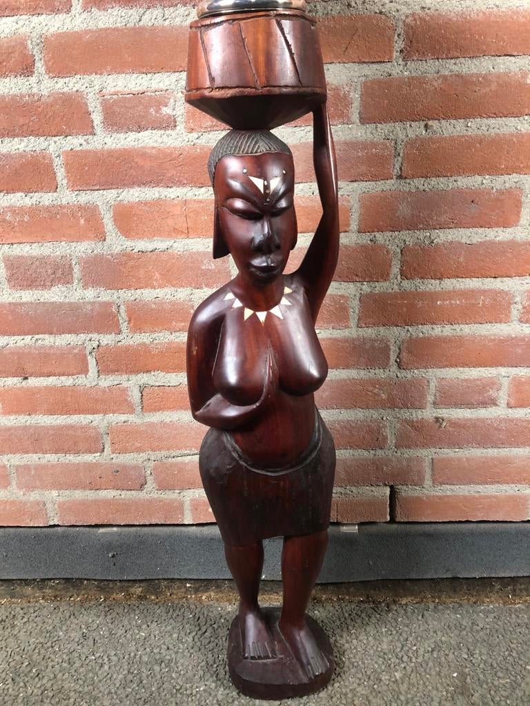 Hardhout Afrikaans Beeld Vrouw met kruik Handgesneden 84 cm, Rood, Handgemaakt, Beeld, Hout
