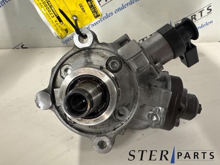 Brandstofpomp Mechanisch van een Mercedes E-Klasse, Auto-onderdelen, Brandstofsystemen, Mercedes-Benz, Gebruikt, 3 maanden garantie