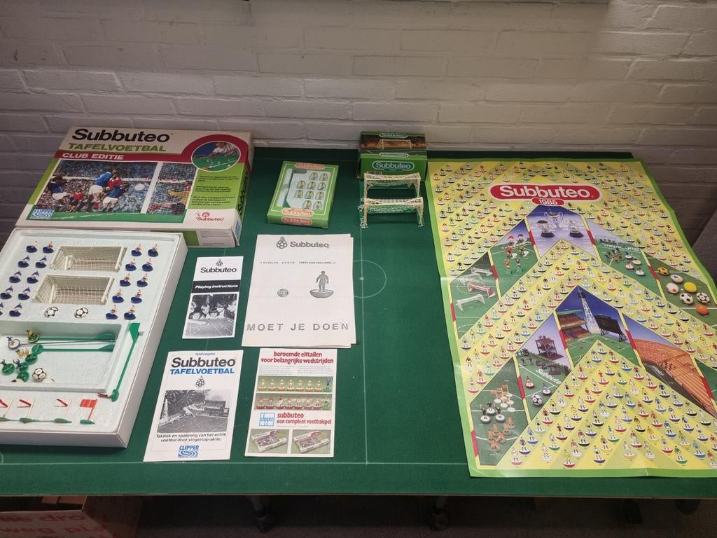 Subbuteo voetbalspel complete set + extra's, Ophalen of Verzenden