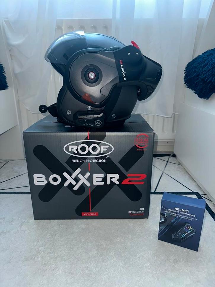 ROOF BOXXER V8 RO9 MAAT M, Fietsen en Brommers, Brommerhelmen, Zo goed als nieuw, Medium, Ophalen of Verzenden