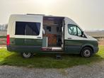 Unieke zelfbouw camper - VW Crafter L2H2, 6M - groen/wit, Caravans en Kamperen, Campers, Koelkast, Chemisch toilet, Volkswagen