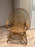 Rotan stoel vintage, Kinderen en Baby's, Kinderkamer | Tafels en Stoelen, Ophalen, Zo goed als nieuw, Stoel(en)