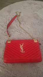 Rode schoudertas met gouden details, Sieraden, Tassen en Uiterlijk, Tassen | Damestassen, Ophalen of Verzenden, Nieuw, Rood, Schoudertasje