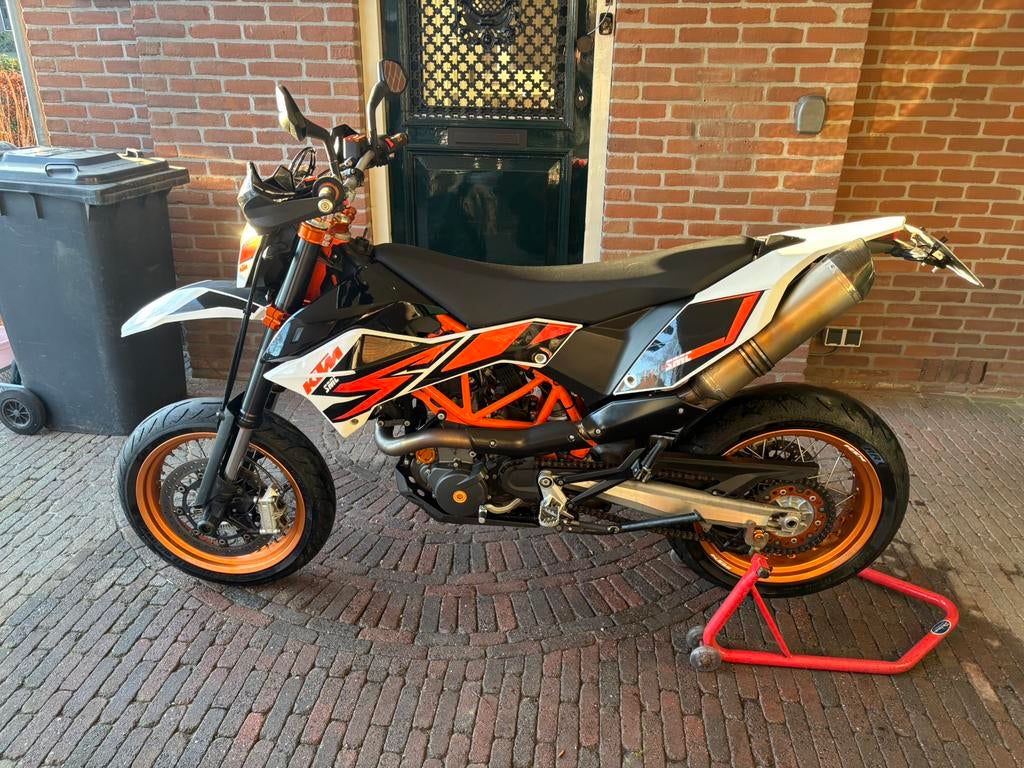 KTM 690 SMC R (bj.2016), Motoren, Motoren | KTM, Motorrijbewijs A, Particulier, Sportuitlaat, 1 cilinder