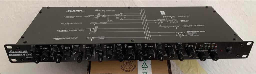 Alesis MultiMix 8 Line Rack Mixer, Muziek en Instrumenten, Mengpanelen, Gebruikt, 5 tot 10 kanalen, Microfooningang, Ophalen of Verzenden