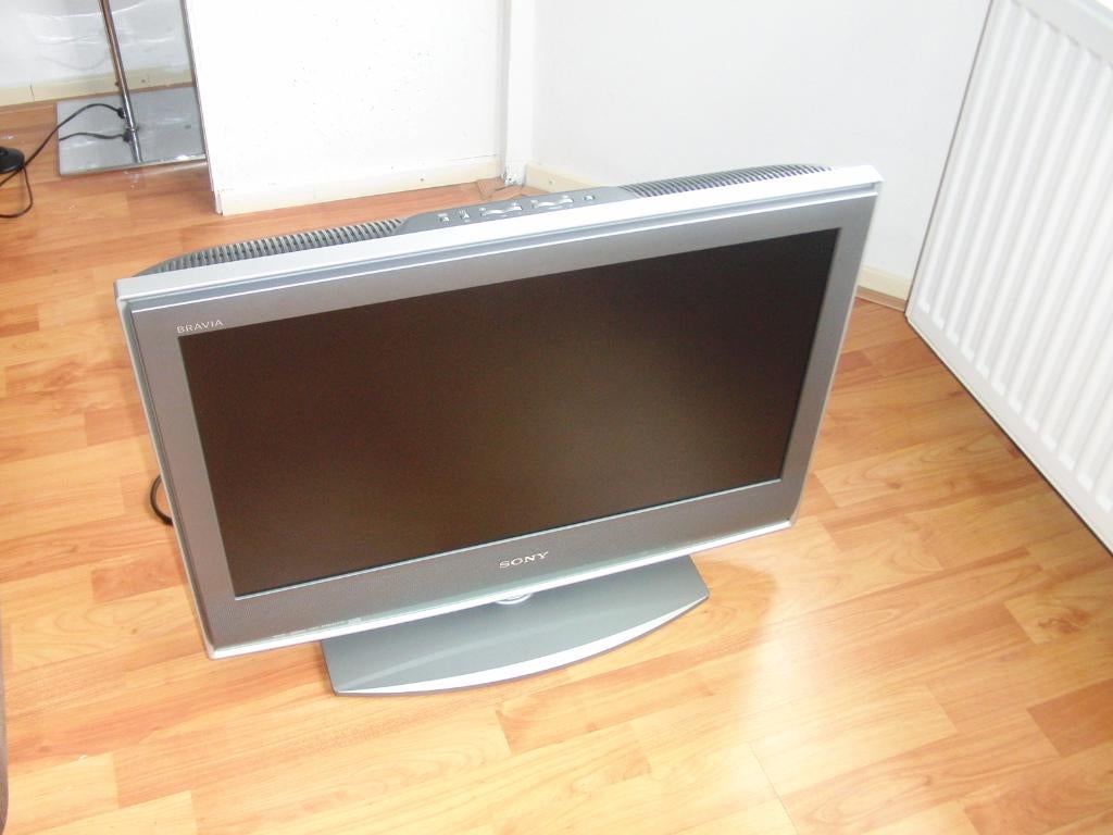 Sony Bravia KDL-26S2000 (ideaal voor retro gaming PS1 etc), Ophalen, Gebruikt, 50 Hz, Sony
