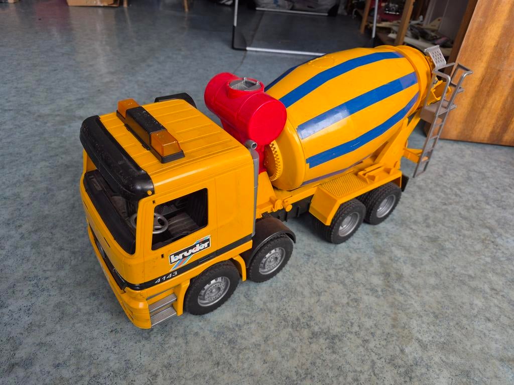 Bruder betonmixer geel, Ophalen of Verzenden, Gebruikt