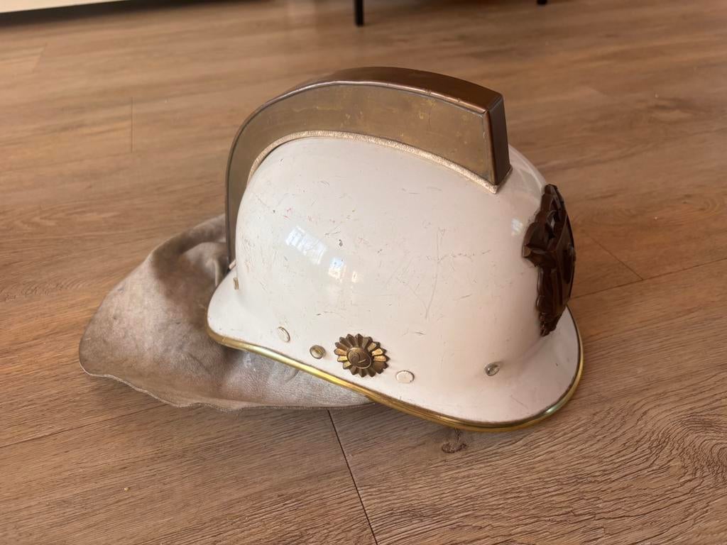 Oude brandweerhelm, Verzamelen, Ophalen of Verzenden, Overige soorten, Nederland, Helm of Baret
