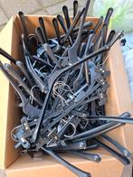 Partij plastic kledinghangers en knijphangers, Kleding | Dames, Kledinghangers, Ophalen, Gebruikt, Kunststof, Volwassenen
