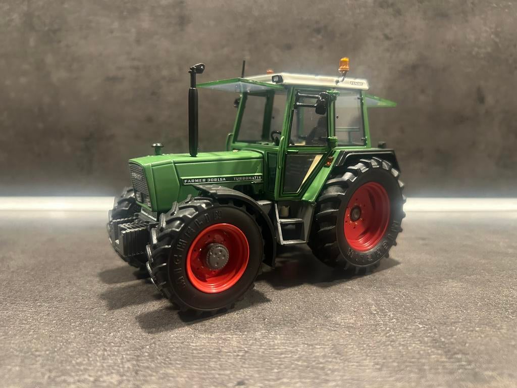 Fendt farmer 308 lsa verbouwd 1:32, Ophalen of Verzenden, Nieuw, Tractor of Landbouw, Overige merken