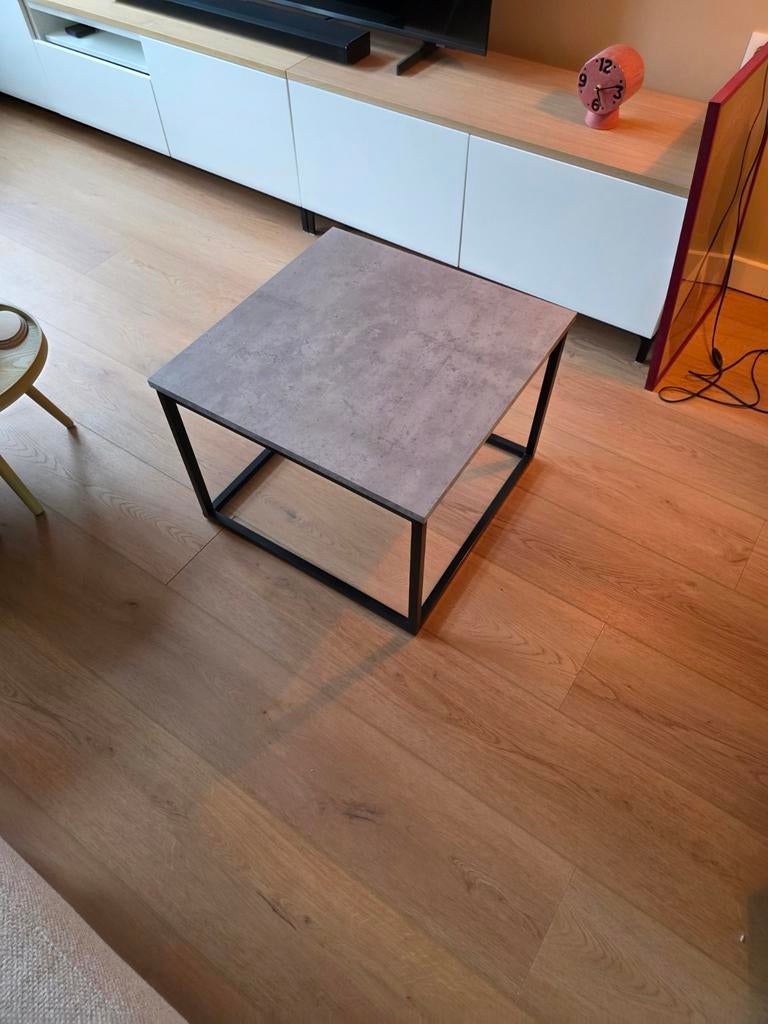 Salontafel Jysk Dokkedal 60x60x45 - Modern en Stijlvol, Ophalen, Gebruikt, 50 tot 100 cm, Modern, Industrieel