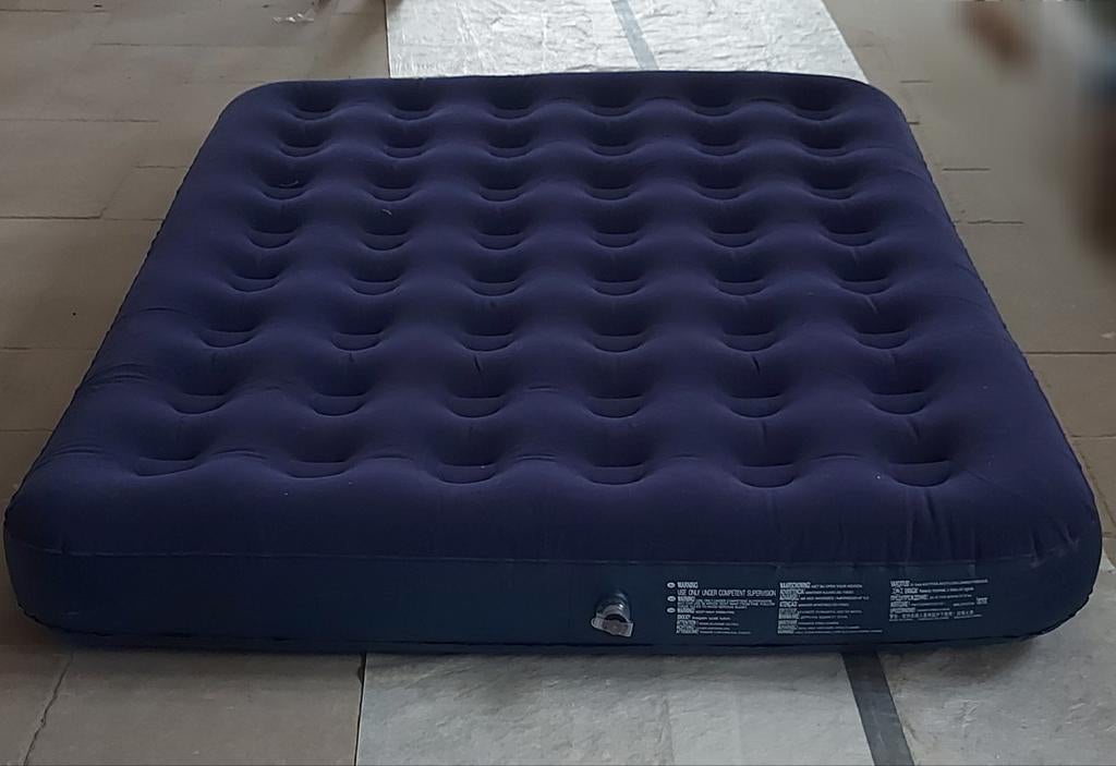 Diverse luchtbedden: Coleman, Intex, 1- en 2-persoons, Ophalen