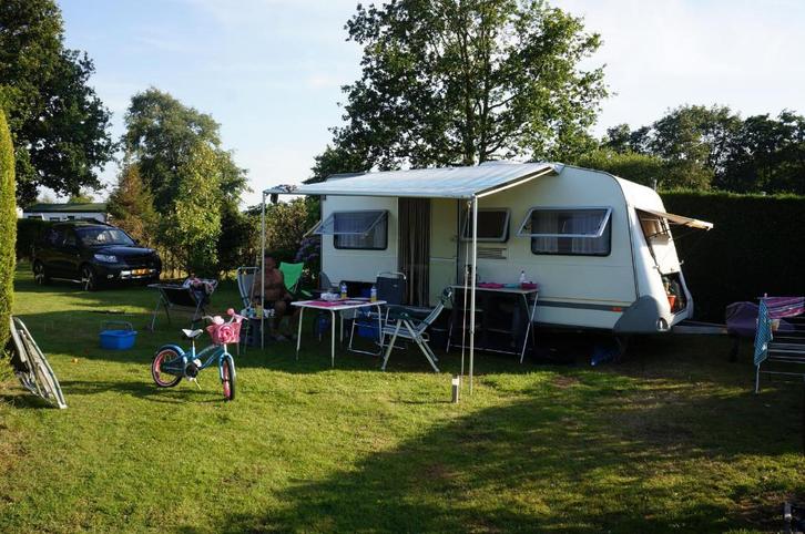 Mooie, nette Knaus Sudwind caravan, Caravans en Kamperen, Caravans, Particulier, tot en met 4, 750 - 1000 kg, Rondzit, Knaus, Dwarsbed