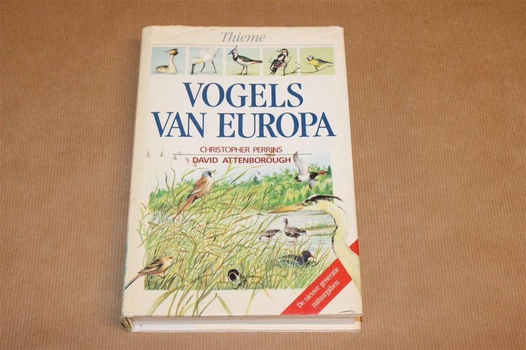 Vogels van Europa — Perrins & Attenborough Natuurgids 320p, Ophalen of Verzenden, Gelezen, Vogels