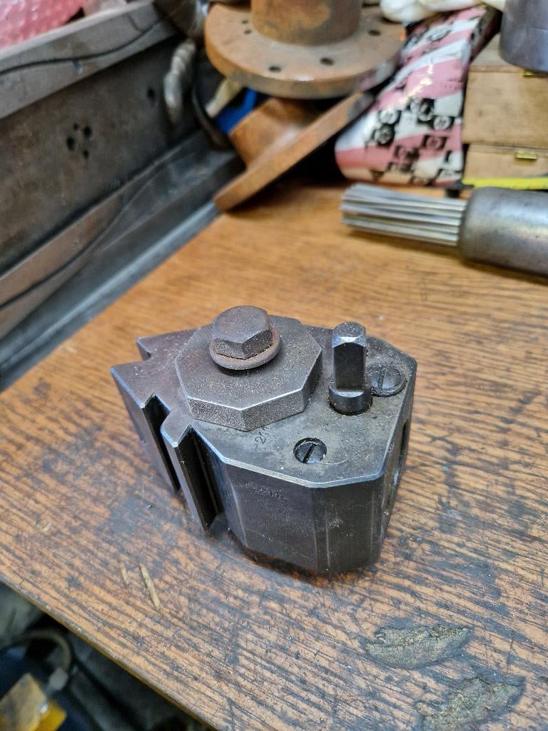 beitelhouder tripan, Doe-het-zelf en Verbouw, Draaibanken, Ophalen of Verzenden, Gebruikt, Metaaldraaibank