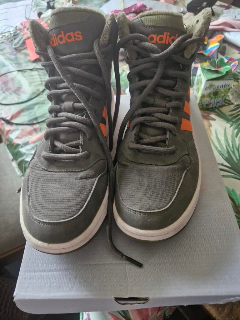 Fs adidas hoops mid 3.0 maat 38 2/3, Kinderen en Baby's, Kinderkleding | Schoenen en Sokken, Adidas, Meisje, Overige typen, Ophalen of Verzenden