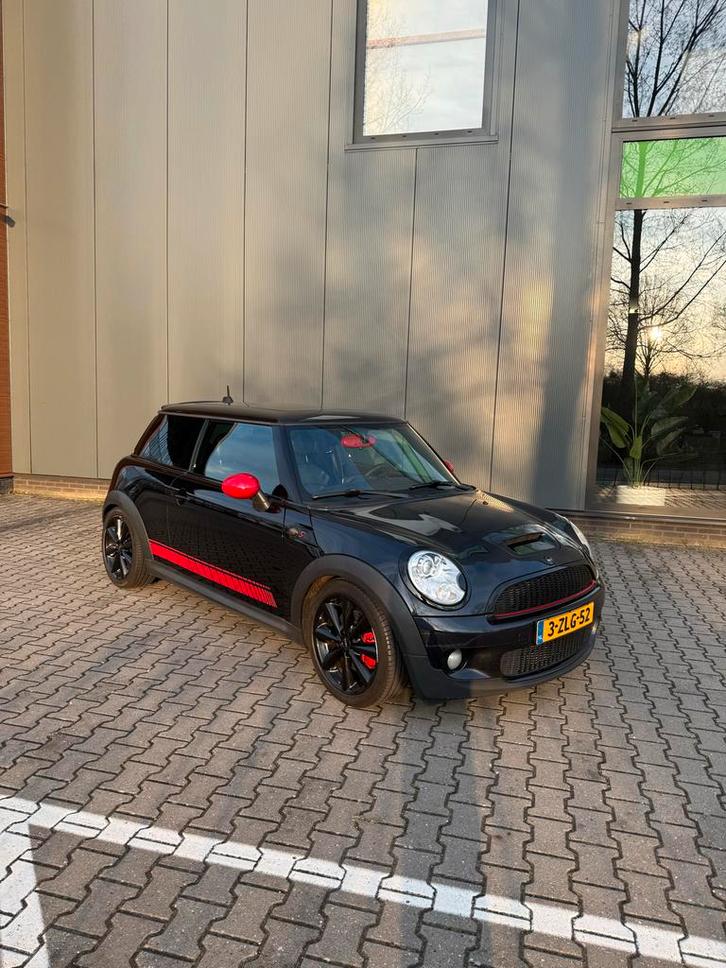 Mini 1.6 16V Cooper S 128KW 2006 Zwart, Auto's, Mini, Particulier, Cooper S, ABS, Alarm, Bluetooth, Boordcomputer, Centrale vergrendeling