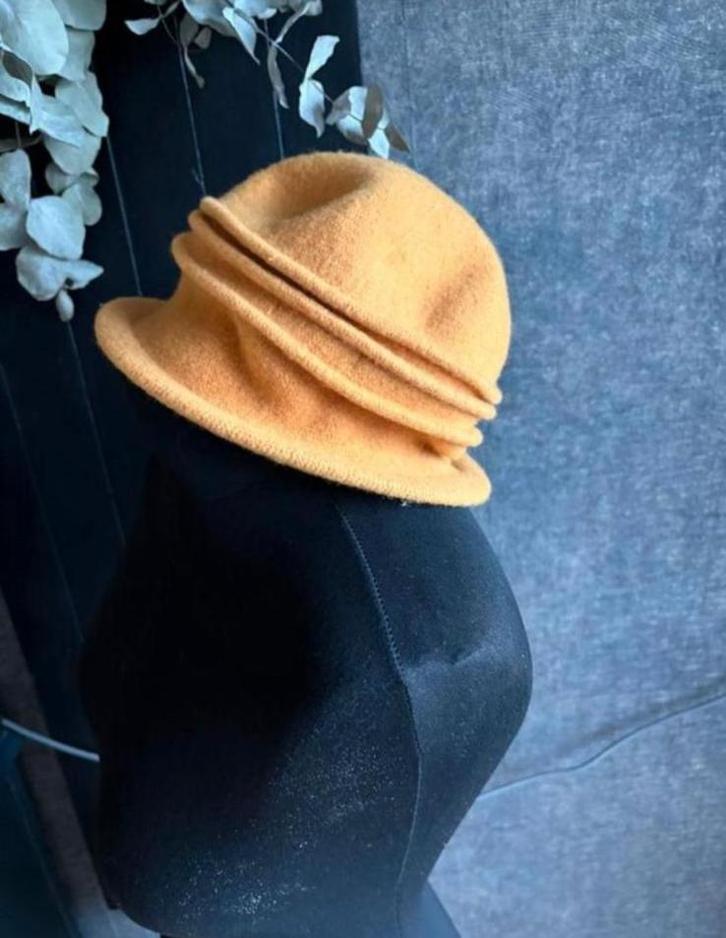 Seeberger mooie vintage wollen cloche one size ZGAN, Kleding | Dames, Hoeden en Petten, Zo goed als nieuw, Hoed, One size fits all