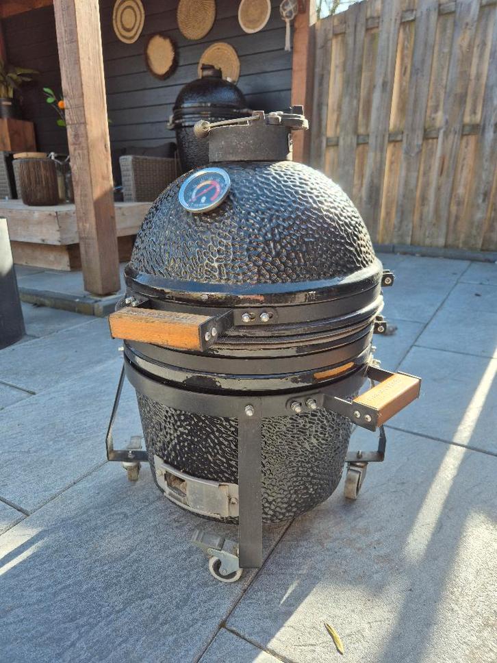 Bastard bbq Compact, Tuin en Terras, Houtskoolbarbecues, Zo goed als nieuw, Ophalen