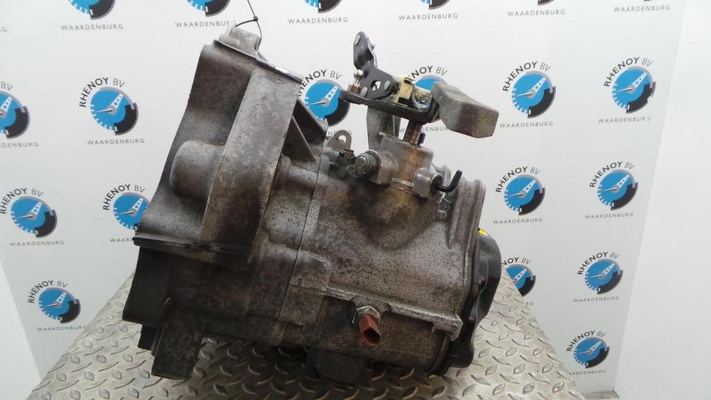 VOLKSWAGEN FOX TRANSMISSIE / VERSNELLINGSBAK 2007, Ophalen of Verzenden, Gebruikt, Stiba lid