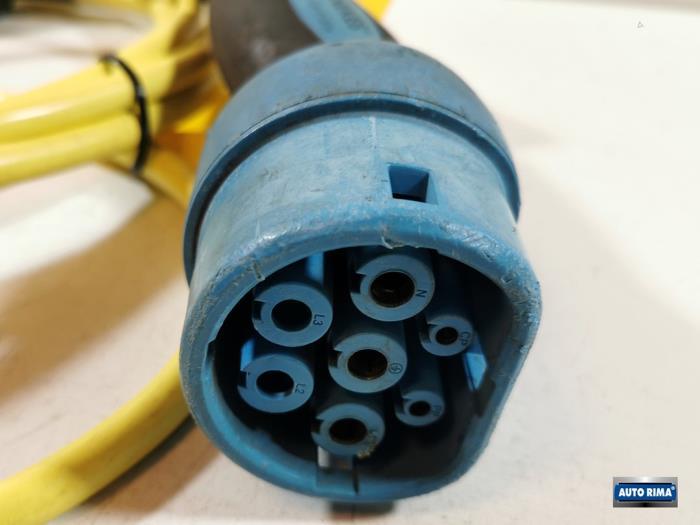 Oplaadkabel hybride van een Volvo V60, Gebruikt, -, -, Ophalen of Verzenden
