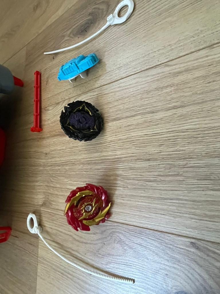 Beyblade X Cobalt Dragoon 2-60C Deluxe Lanzador de cuerda de giro iz