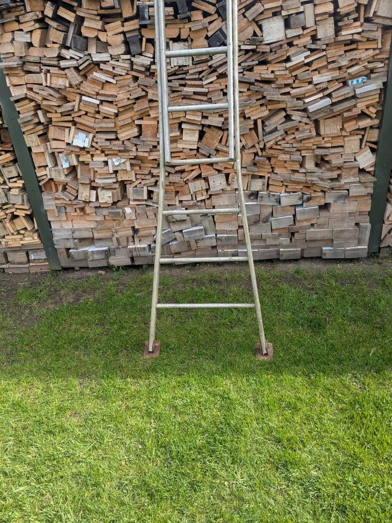 Te koop aluminium ladder, Ophalen, Gebruikt, 4 meter of meer