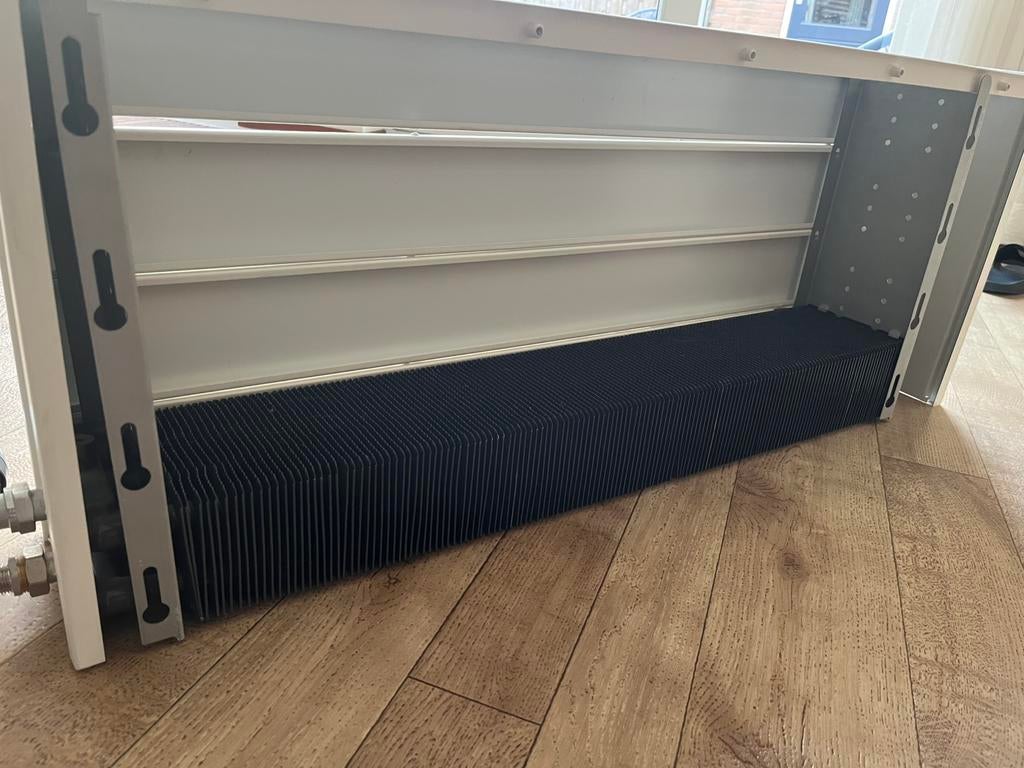 Bijna niet gebruikte  radiator, Ophalen, Zo goed als nieuw, Radiator, 30 tot 80 cm