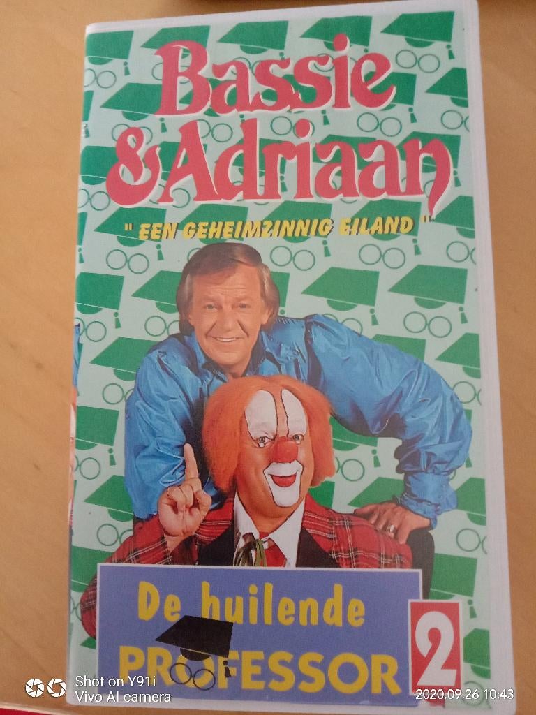 Vhs Bassie en adriaan - een geheimzinnig eiland, Alle leeftijden, Kinderprogramma's en -films, Overige typen, Ophalen of Verzenden