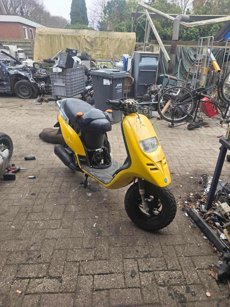 Piaggio typhoon 172cc ZONDER 123!!, Fietsen en Brommers, Scooters | Piaggio, Ophalen, Gebruikt, Tweetakt, Overige modellen