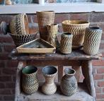 Vintage aardewerk vaas pot e.d.
Van 10 tot 15 cm hoog., Ophalen of Verzenden