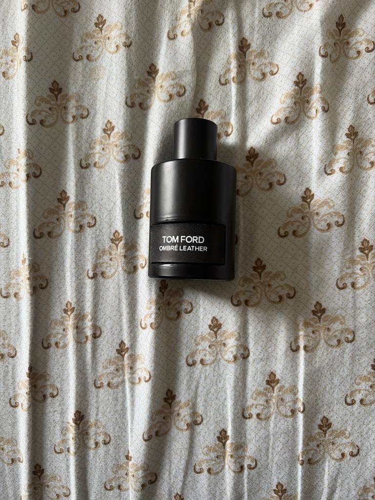 Tom Ford Ombre Leather Parfum, Sieraden, Tassen en Uiterlijk, Uiterlijk | Parfum, Ophalen of Verzenden, Zo goed als nieuw