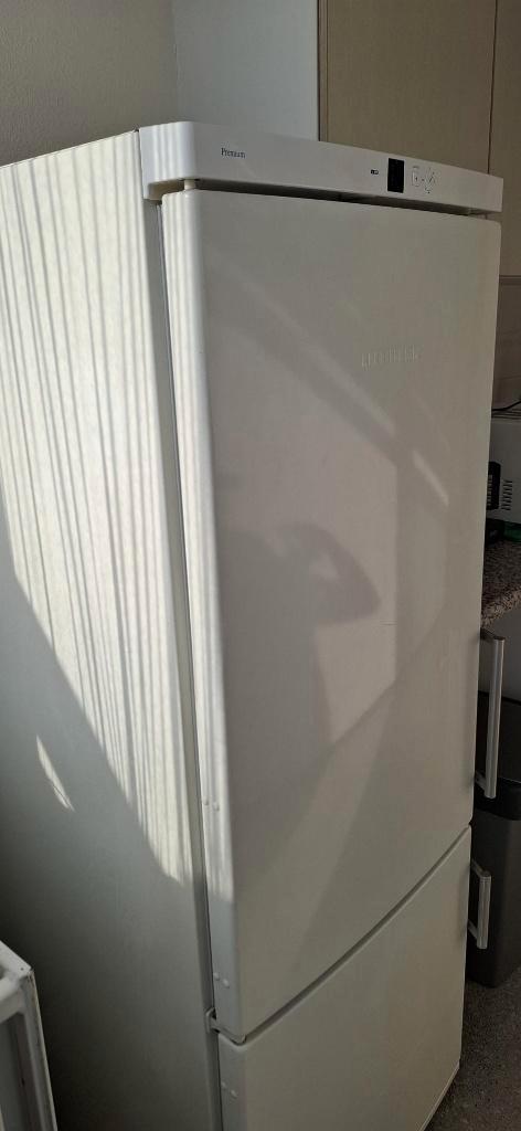 Liebherr dubbeldeurs koel vriescombinatie, Witgoed en Apparatuur, Koelkasten en IJskasten, Zo goed als nieuw, Met aparte vriezer