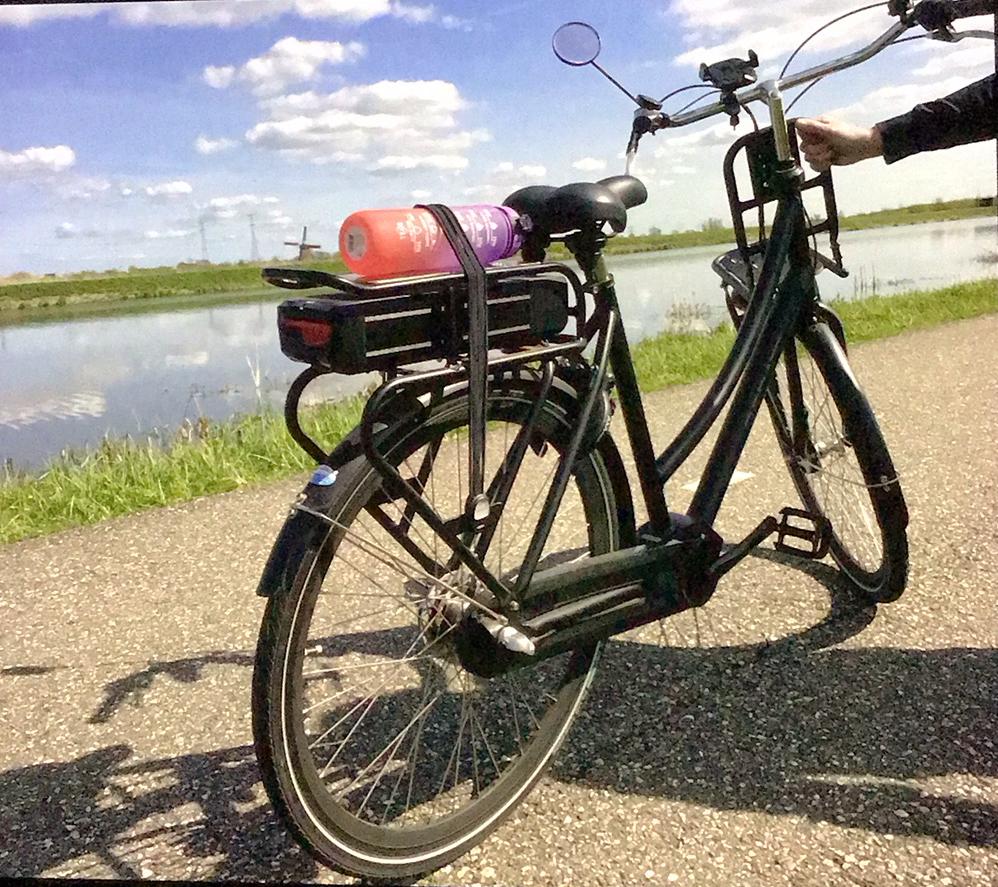 E-bike Decatt IESSIE stadsfietsen mat zwart, Fietsen en Brommers, Elektrische fietsen, Zo goed als nieuw, 50 km per accu of meer