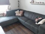 Comfortabele hoekbank - Grijs - Gebruikt, Huis en Inrichting, Banken | Bankstellen, 250 tot 300 cm, Gebruikt, Modern en comfortabel