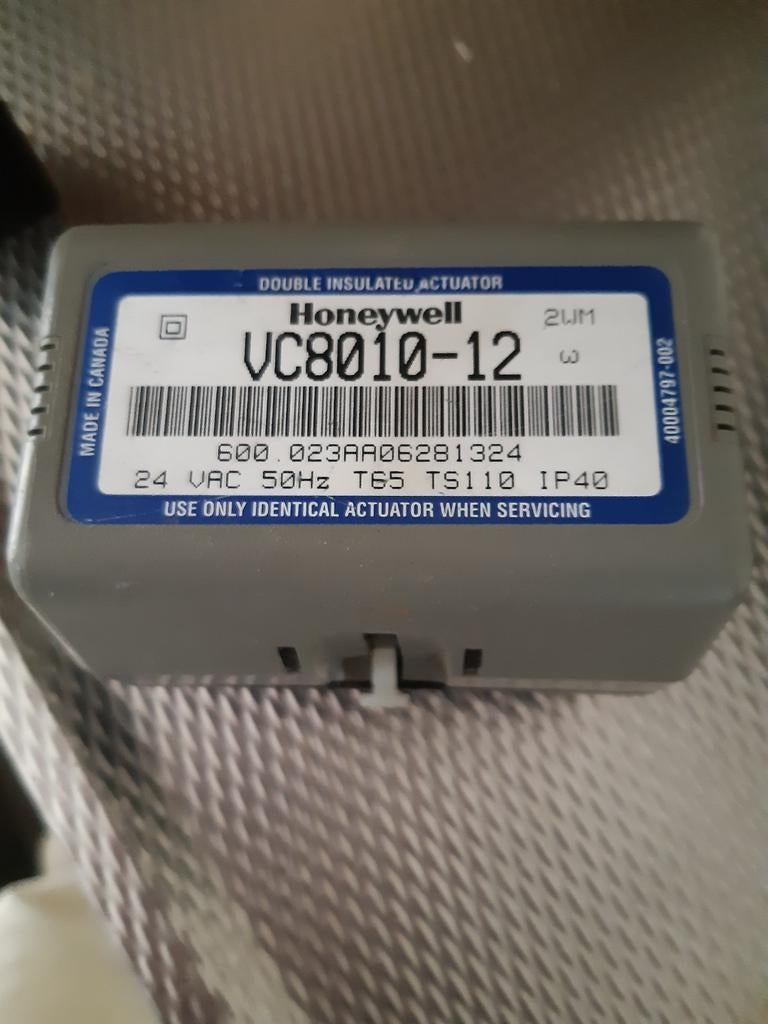 Honeywell VC8010-12 actuator, Doe-het-zelf en Verbouw, Gebruikt, Minder dan 30 cm, Overige typen, Minder dan 60 cm