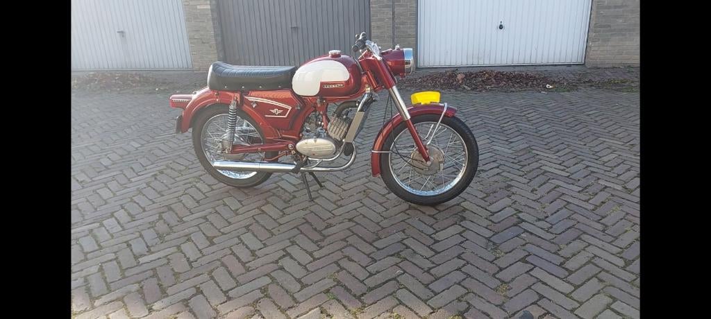 Zundapp 517 1967 NL, Fietsen en Brommers, Brommers | Oldtimers, Maximaal 45 km/u, Ophalen, Overige merken, 4 versnellingen